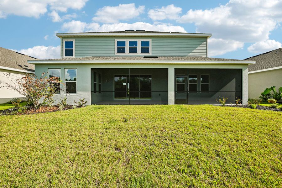Exterior details and patio area of a home in Firethorn, Parrish (Image 4).