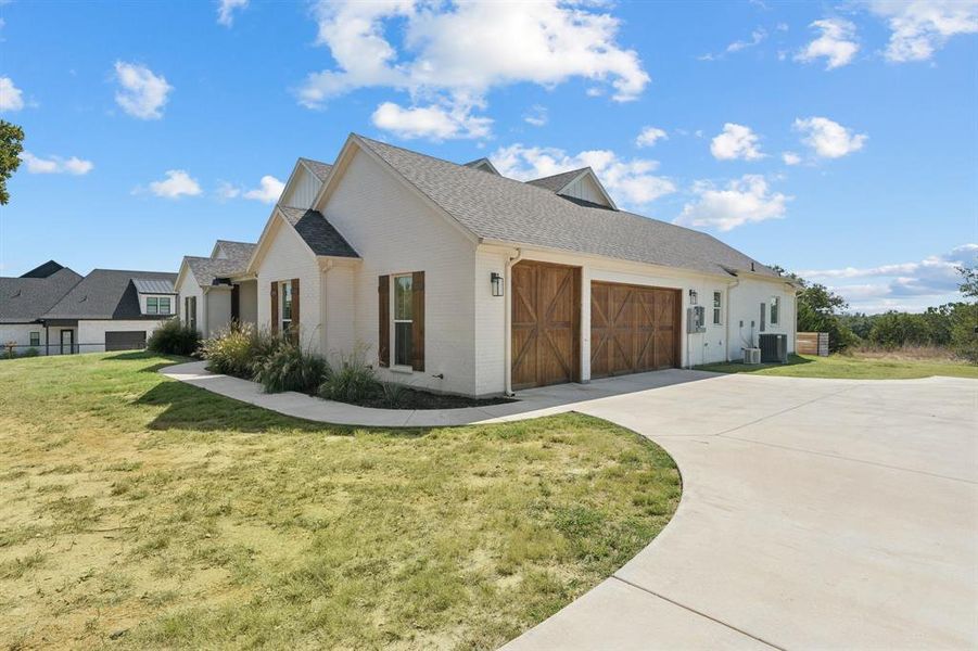 Exterior details and patio area of a home in , Weatherford (Image 3). Exterior details and patio area of a home in , Weatherford (Image 3).