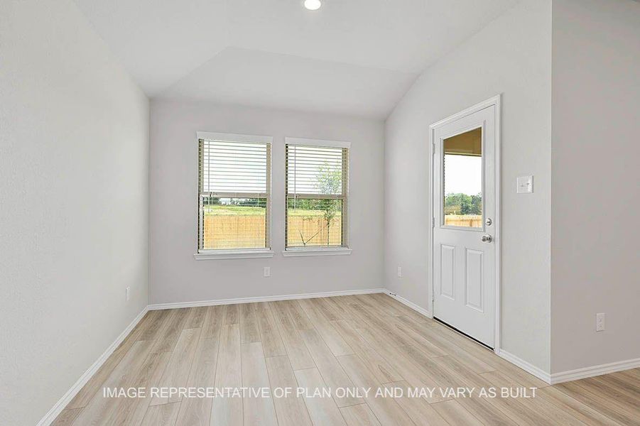 Spacious, unfurnished interior of a new home in Pleasant Hill, Bryan (Image 8).