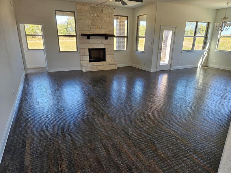 Spacious, unfurnished interior of a new home in West Farmington, Van Alstyne (Image 17). Spacious, unfurnished interior of a new home in West Farmington, Van Alstyne (Image 17).