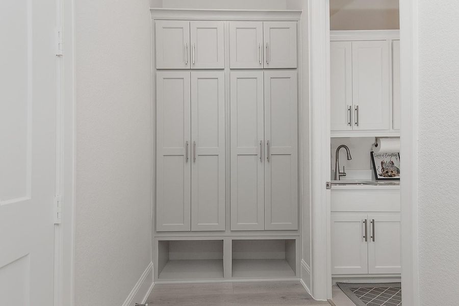 Spacious, unfurnished interior of a new home in The Highlands - 65', Porter (Image 19). Spacious, unfurnished interior of a new home in The Highlands - 65', Porter (Image 19).