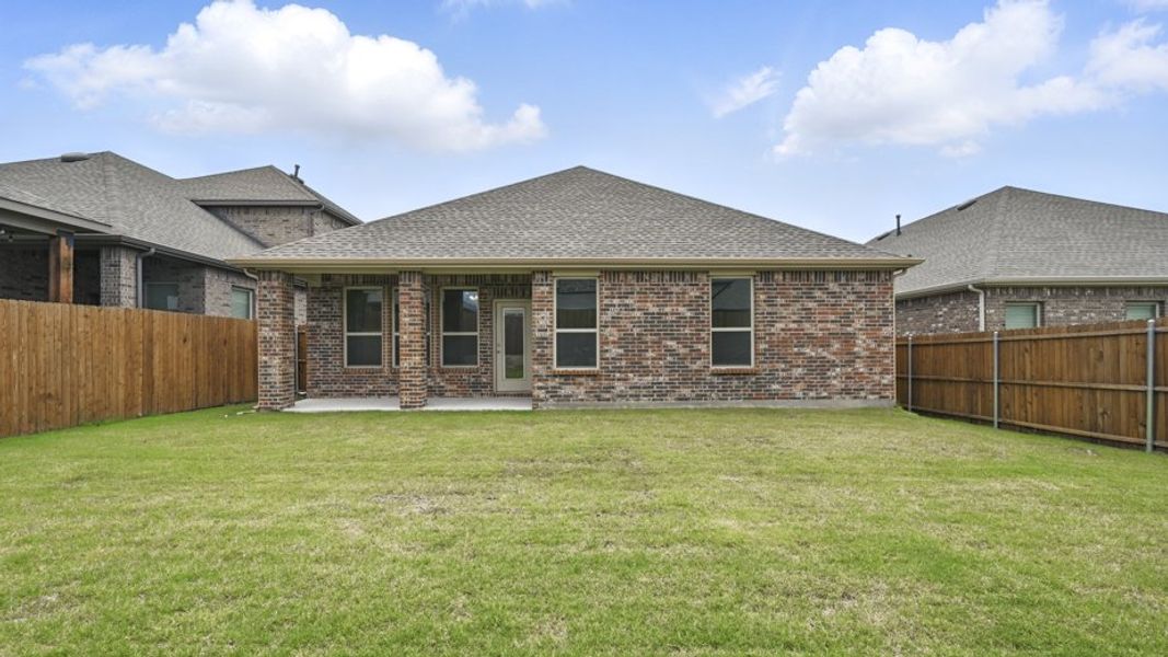 Representative exterior photo of a completed home built from the Vail by D.R. Horton in Lakewood Trails, Forney, TX (Image 14). Representative exterior photo of a completed home built from the Vail by D.R. Horton in Lakewood Trails, Forney, TX (Image 14).