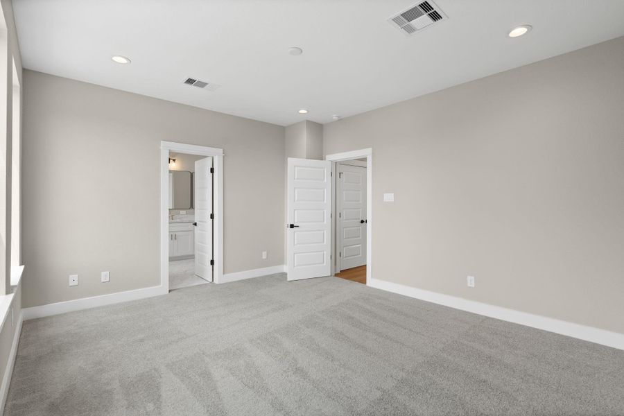 Spacious, unfurnished interior of a new home in , Houston (Image 29). Spacious, unfurnished interior of a new home in , Houston (Image 29).