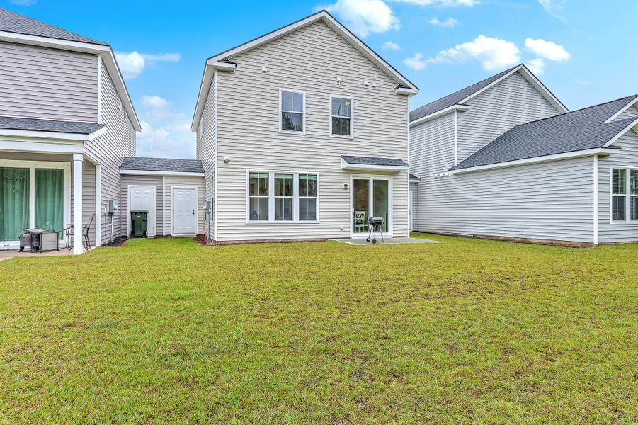Exterior details and patio area of a home in , Goose Creek (Image 21).