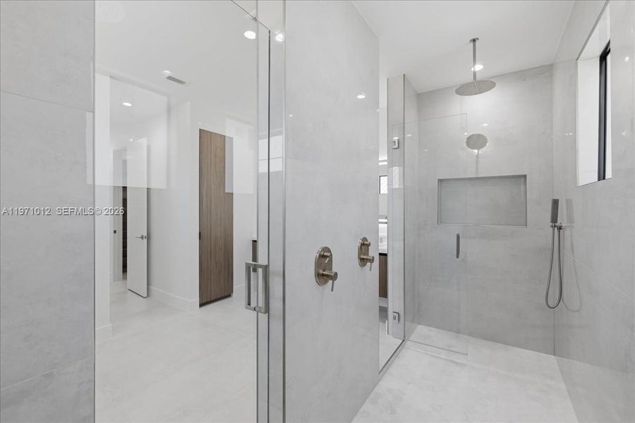 Furnished interior view inside a new home in , Cape Coral (Image 7).