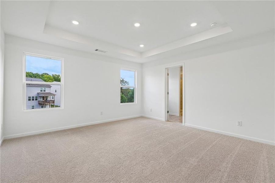 Spacious, unfurnished interior of a new home in Falls Creek, Flowery Branch (Image 13). Spacious, unfurnished interior of a new home in Falls Creek, Flowery Branch (Image 13).
