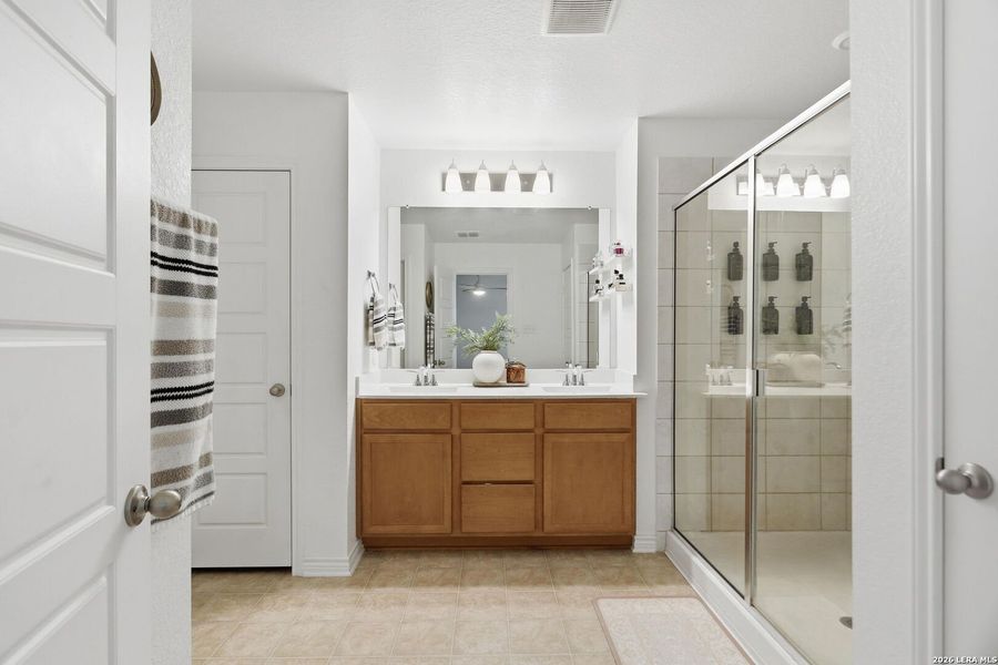 Furnished interior view inside a new home in , San Antonio (Image 11).