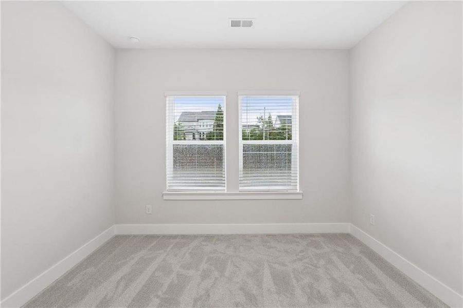 Spacious, unfurnished interior of a new home in Havencroft, Woodstock (Image 15).