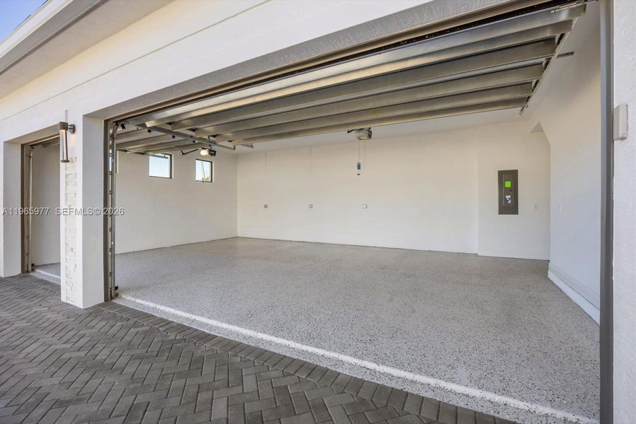 Spacious, unfurnished interior of a new home in , Port St. Lucie (Image 49).