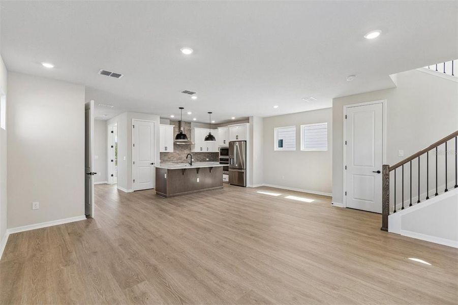 Spacious, unfurnished interior of a new home in Weslyn Park in Sunbridge 34', St. Cloud (Image 26).