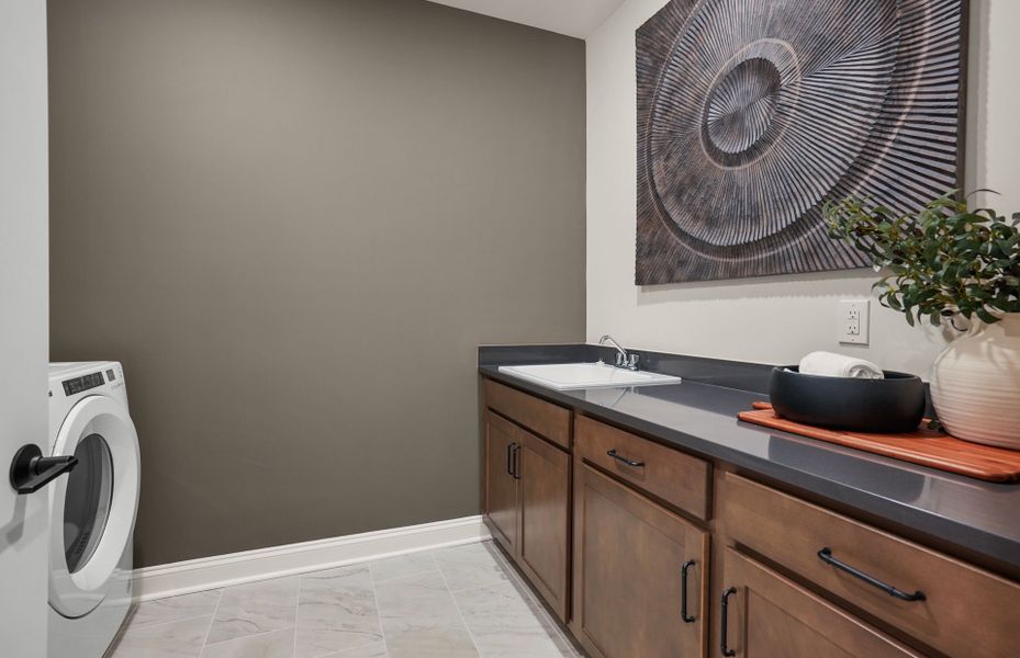 Representative furnished interior of a home built from the Mystique by Pulte Homes in Kinsdale, Lancaster (Image 35).