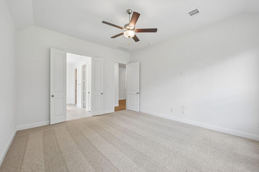 Spacious, unfurnished interior of a new home in Woodhavyn 50', Magnolia (Image 30).