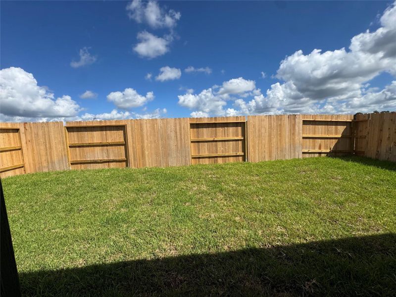 Exterior details and patio area of a home in Magnolia Forest, Montgomery (Image 2).