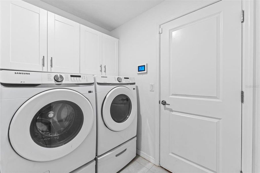 Close-up of interior finishes inside a home in Abbott Square: The Executives, Zephyrhills (Image 17).