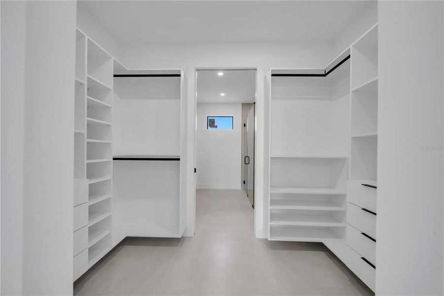 Image 37 of a home in . Image 37 of a home in .