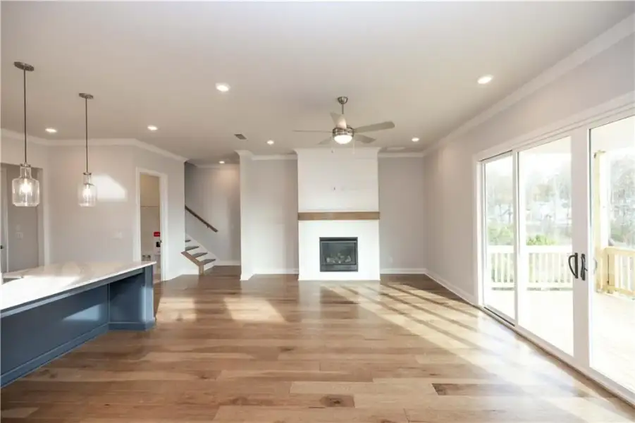 Spacious, unfurnished interior of a new home in Aberdeen, Hoschton (Image 52).