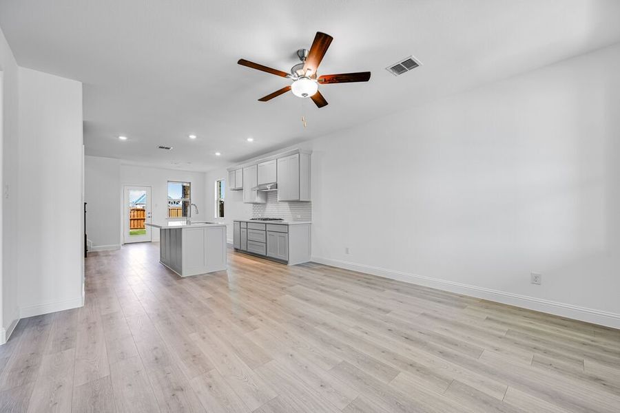 Spacious, unfurnished interior of a new home in North Sky Celina, Celina (Image 17).