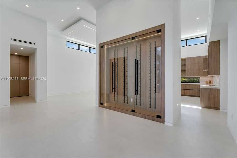 Spacious, unfurnished interior of a new home in , Miami (Image 46).