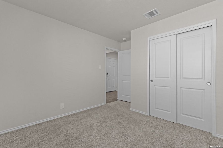 Spacious, unfurnished interior of a new home in Redbird Ranch, San Antonio (Image 17). Spacious, unfurnished interior of a new home in Redbird Ranch, San Antonio (Image 17).
