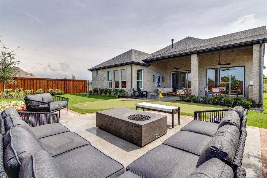 The Brynlee II Outdoor Living Area