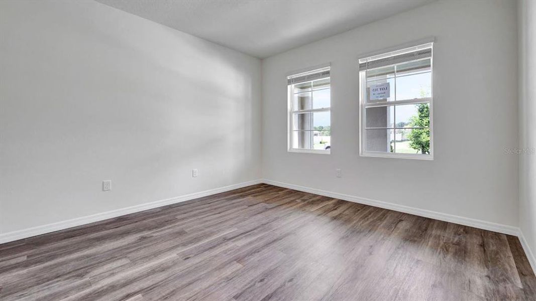 Spacious, unfurnished interior of a new home in , Haines City (Image 11).