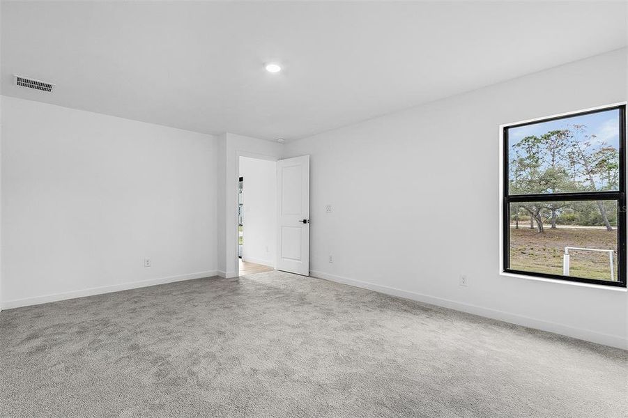 Spacious, unfurnished interior of a new home in , North Port (Image 13).