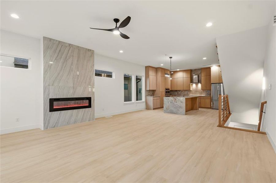 Spacious, unfurnished interior of a new home in , Dallas (Image 17).