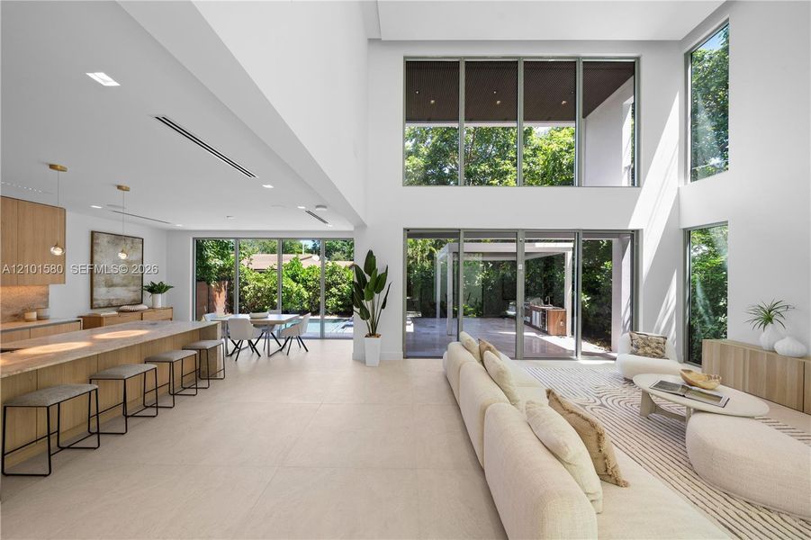 Community amenities in , Miami (Image 38).