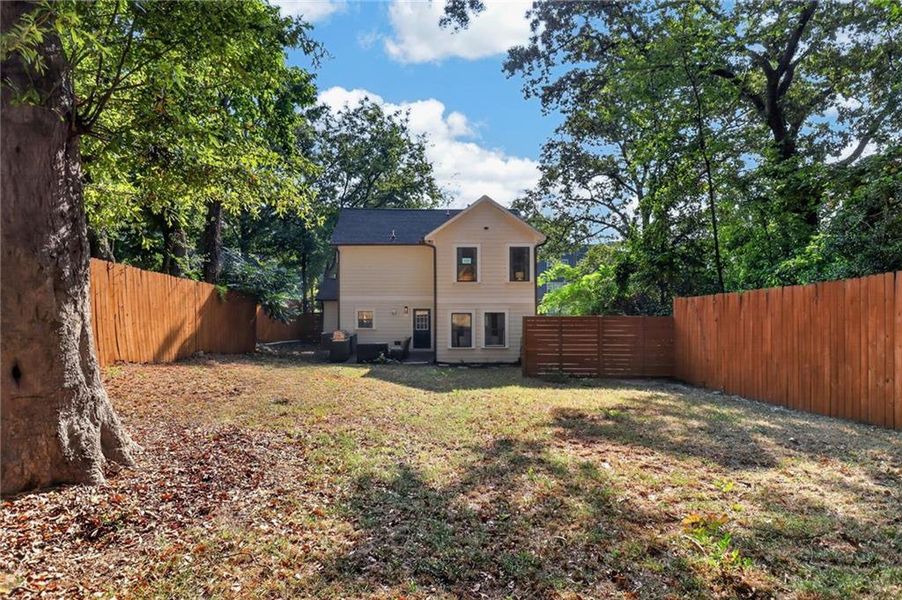 Exterior details and patio area of a home in , Atlanta (Image 4).