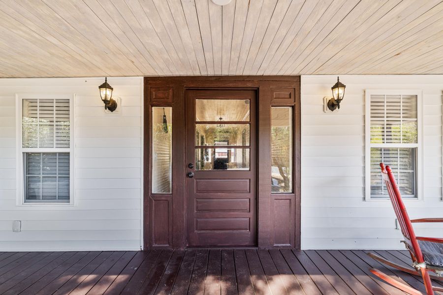 Exterior details and patio area of a home in , Cottageville (Image 21).