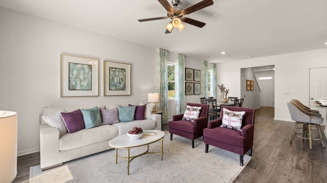 Representative furnished interior of a home built from the Robie by D.R. Horton in Kingston Ranch at Lake Oconee, Buckhead (Image 22).