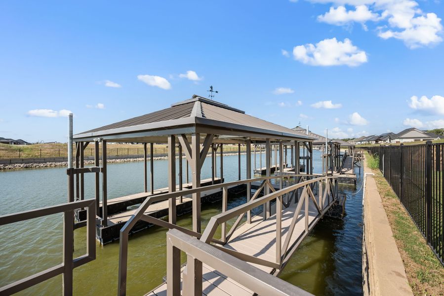 Community amenities in The Resort on Eagle Mt. Lake, Fort Worth (Image 59).