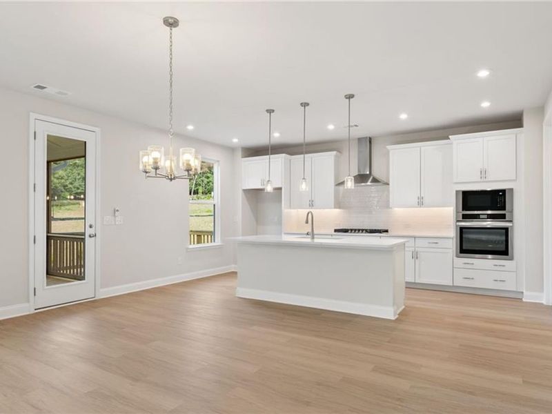 Image 15 of a home in Melody Lakeside Estates.