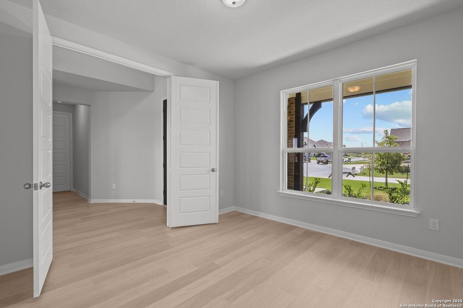 Spacious, unfurnished interior of a new home in Megan's Landing 50', Castroville (Image 16).