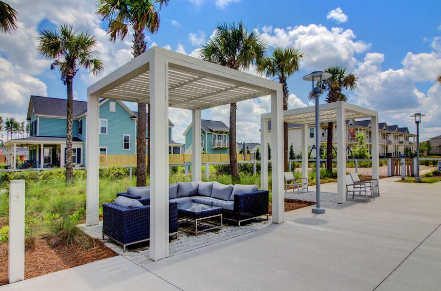 Community amenities in , Summerville (Image 38).