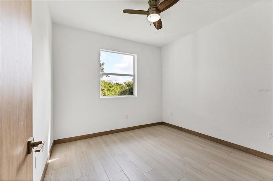 Spacious, unfurnished interior of a new home in , Rotonda West (Image 20).