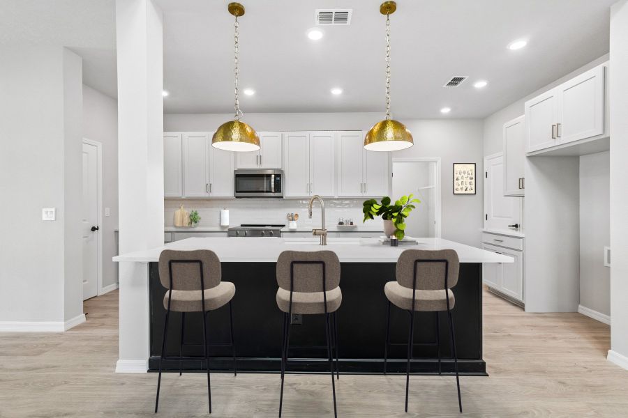 Furnished interior view inside a new home in Eastlyn, Bradenton (Image 7).
