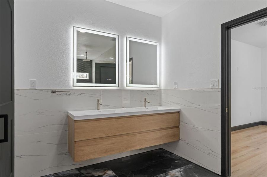 Image 29 of a home in .