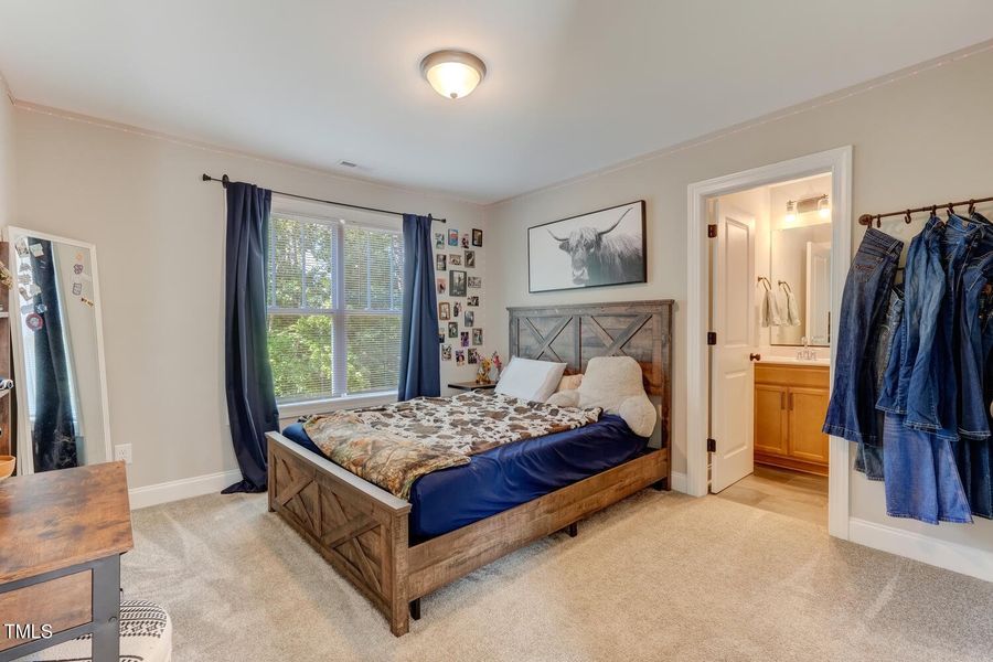 2467 Cherry Grove Rd-large-017-014-Bedro