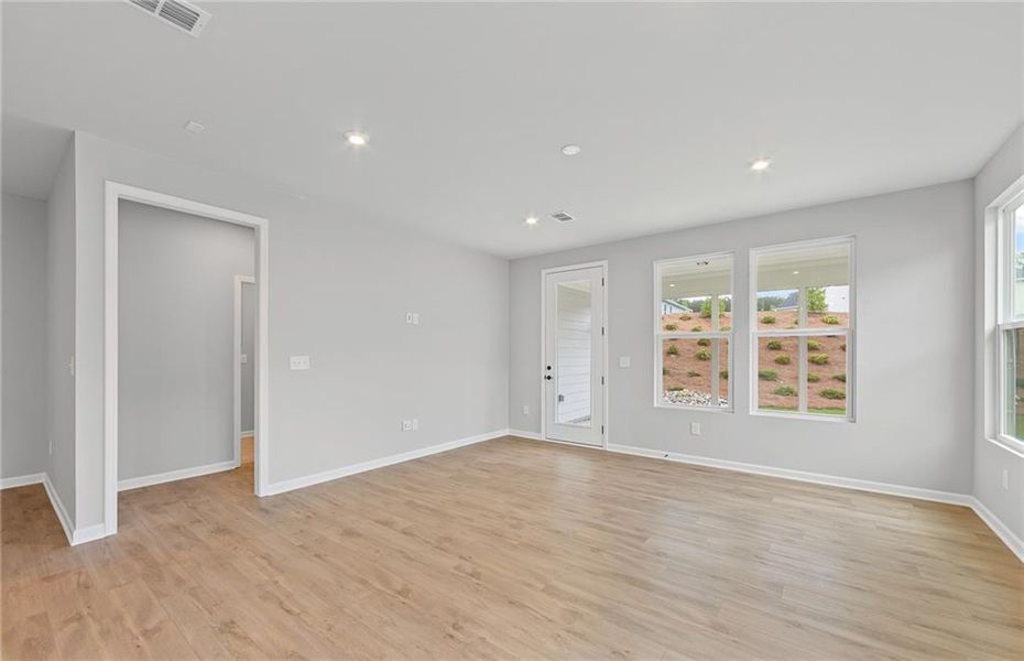 Spacious, unfurnished interior of a new home in Sun City Peachtree, Griffin (Image 22).