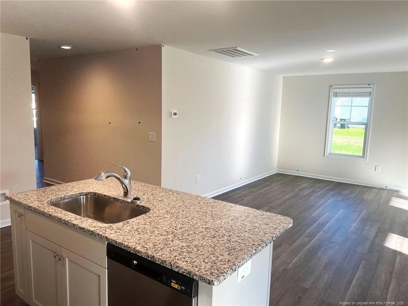 Photo taken: 11/11/2025 Photo taken: 11/11/2025