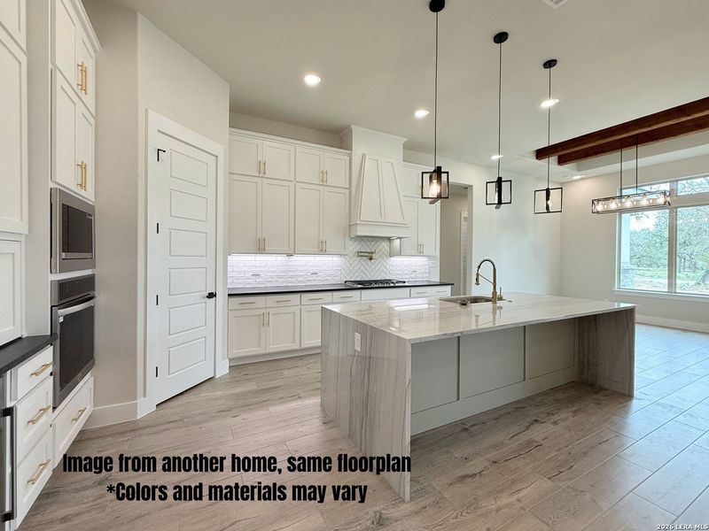 Furnished interior view inside a new home in , La Vernia (Image 11).