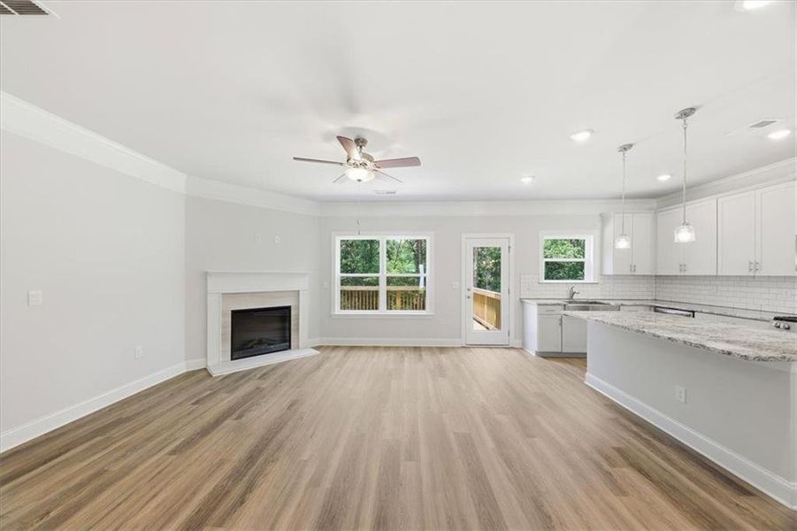 Spacious, unfurnished interior of a new home in Tuscany Hills, Douglasville (Image 28).