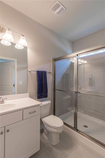 Furnished interior view inside a new home in Fair Oak, Calhoun (Image 10).