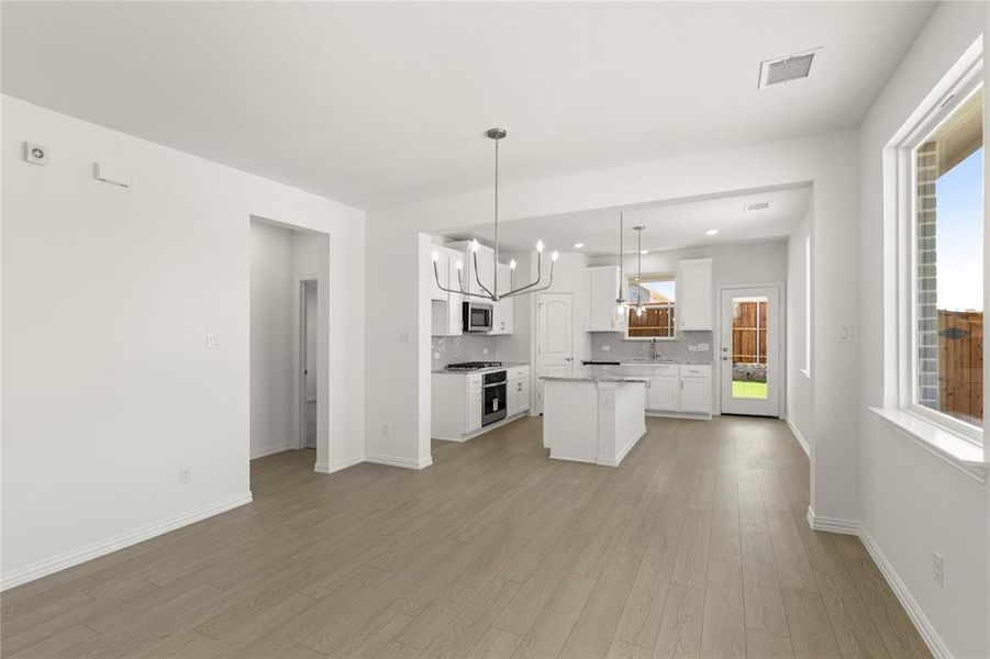 Spacious, unfurnished interior of a new home in Walden Pond, Forney (Image 22).