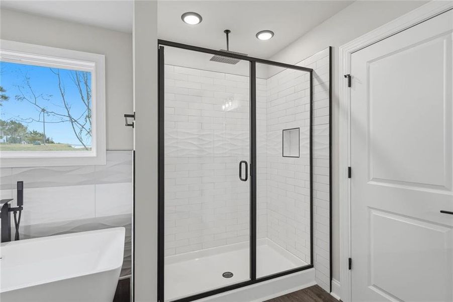 Furnished interior view inside a new home in , Dawsonville (Image 40).