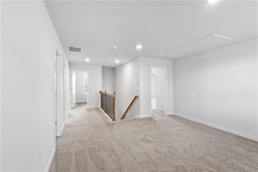 Spacious, unfurnished interior of a new home in The Enclave at Dial Farm Phase III, Walnut Grove (Image 27).