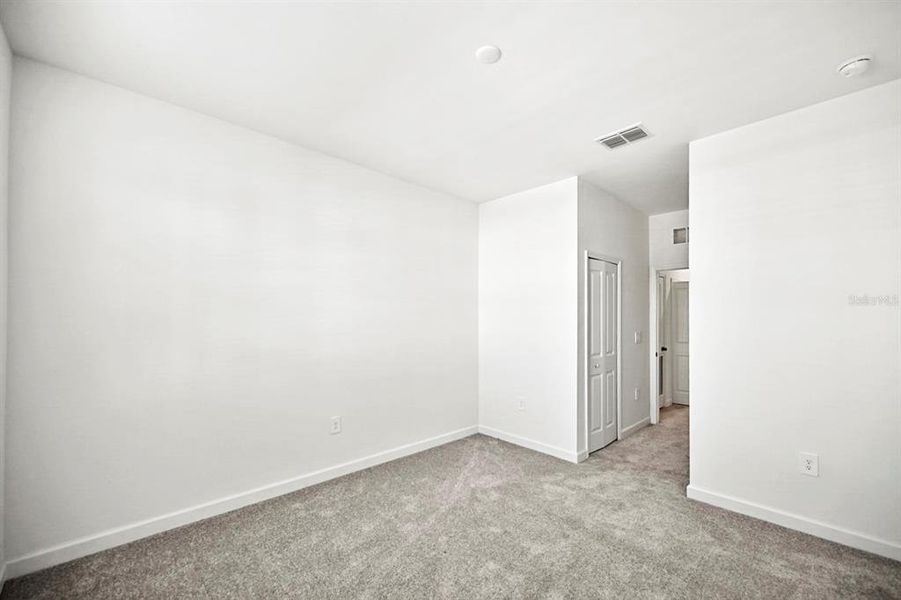 Spacious, unfurnished interior of a new home in , Lakewood Ranch (Image 37).