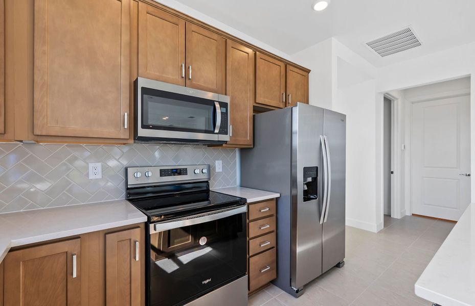 Furnished interior view inside a new home in Legacy Groves, Nokomis (Image 10).