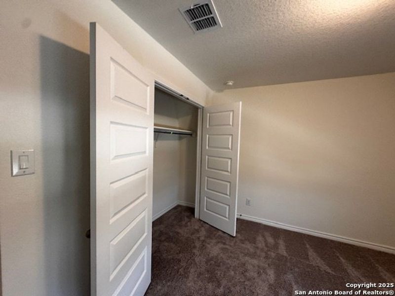 Image 8 of a home in . Image 8 of a home in .